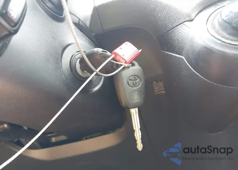 2014 Toyota Prius C Two from USA, damaged, VIN JTDKDTB38E1082552